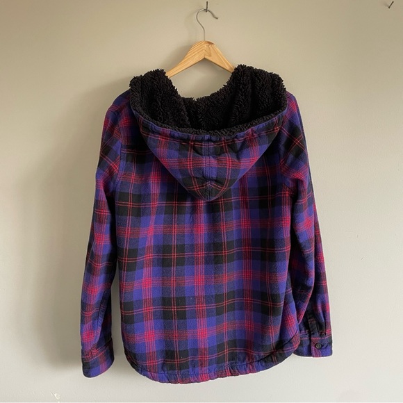 Women’s scotch plaid Sherpa lined hoodie - Picture 3 of 6